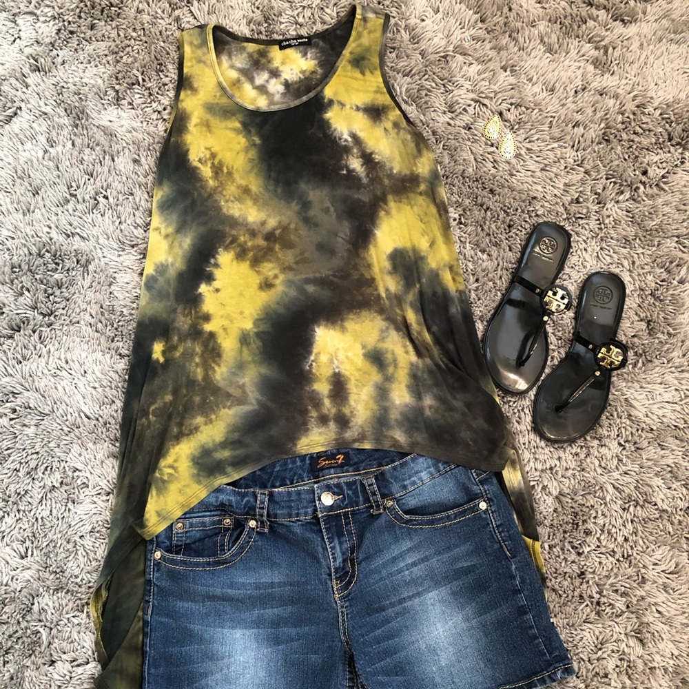 Cha Cha Vente size L tunic.